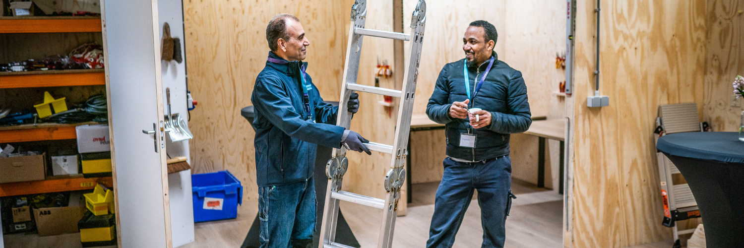 De Vakmakers Arnhem biedt Arnhemmers de kans om praktische vaardigheden te ontwikkelen en een carrière te starten in techniek, bouw en energietransitie.
