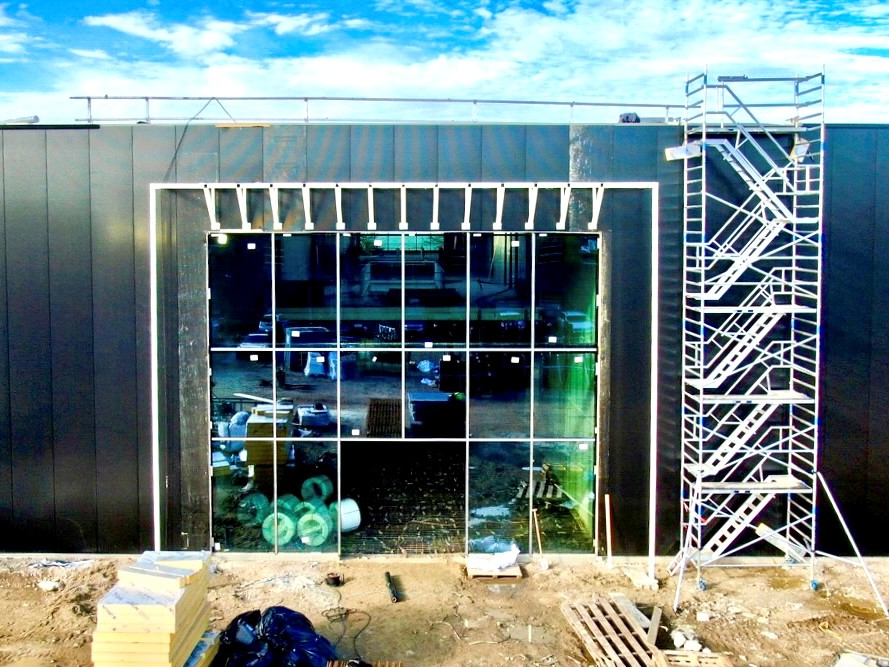 Ontwikkelaar Trits Vastgoed en Punkt Architecture vertellen over het nieuwe, duurzame pand van Scalabor in Arnhem: industrieel, warm en sociaal gericht.