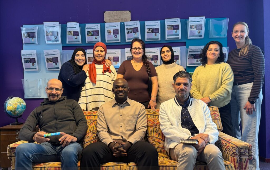 Nieuwe groep Anderstaligen start met 8‑weekse training richting werk. Zij leren vaktaal, werkcultuur en stromen na afronding door naar een jaarcontract.