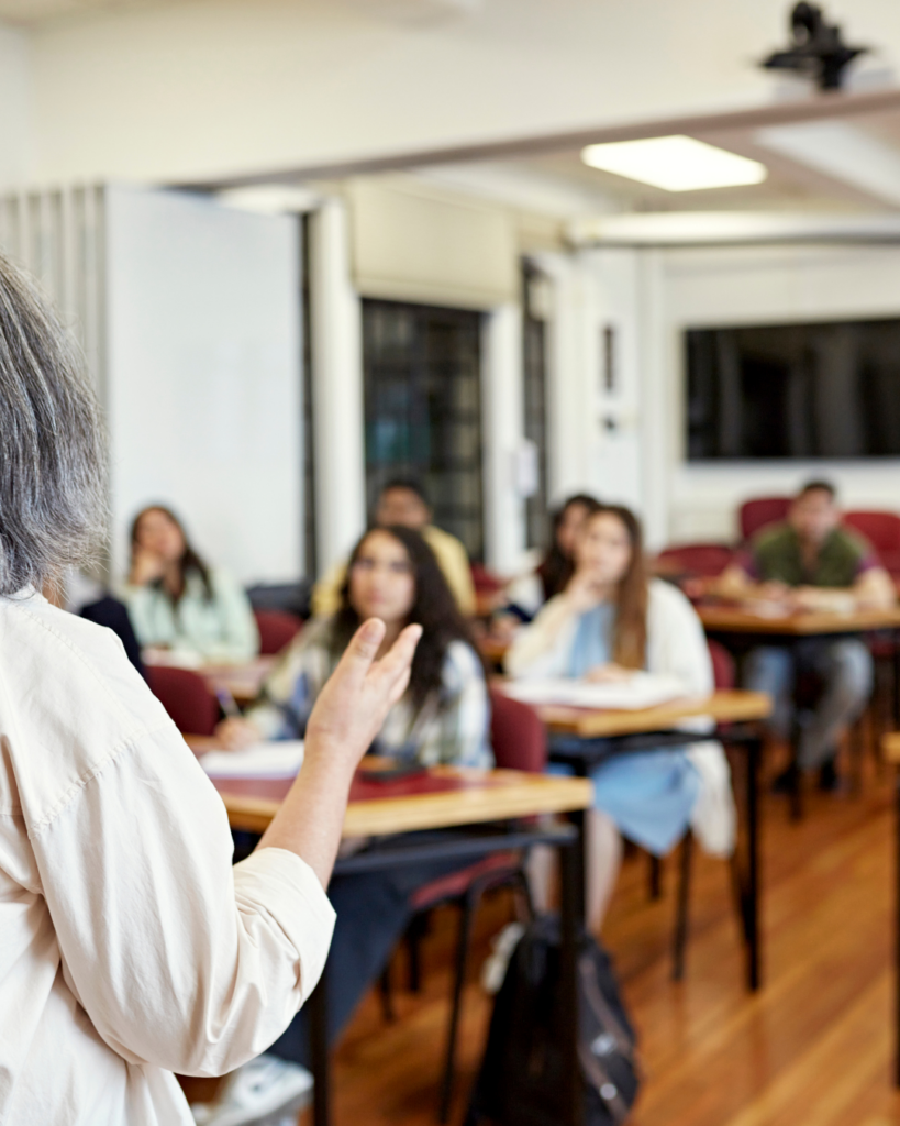 Trainer Arbeidsontwikkeling gezocht! Help mensen groeien richting werk met een cultuursensitieve aanpak. Maak impact en bouw mee aan een inclusieve samenleving.